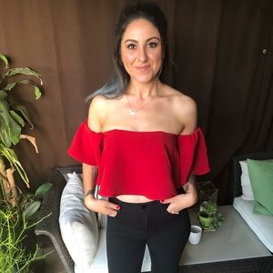 Meet your Posher, Cceraya